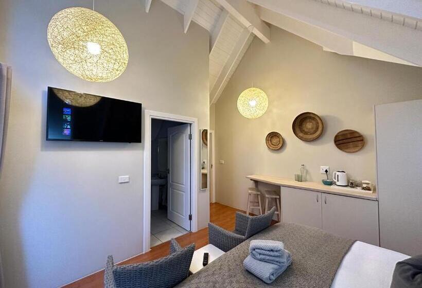 פנסיון Adrift Guesthouse St Francis Bay