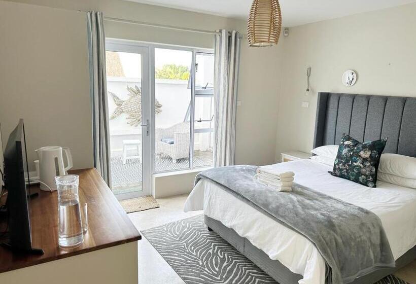 פנסיון Adrift Guesthouse St Francis Bay