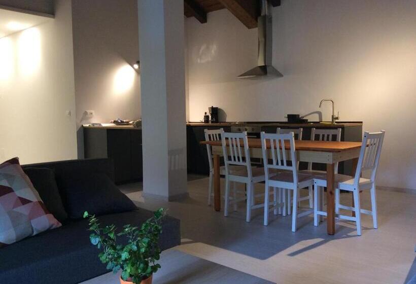 פנסיון Al Borgo Appartamento