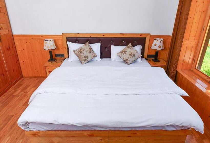 פנסיון De Khama