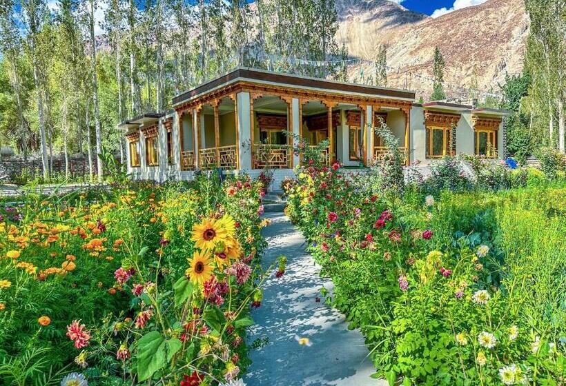 פנסיון De Khama