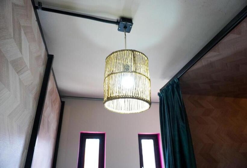 פנסיון Hostal Chocolate Calenda