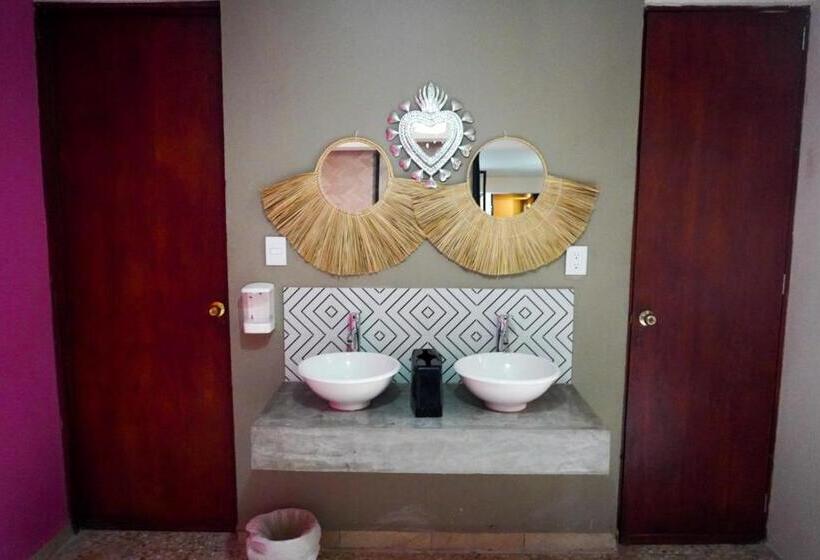 פנסיון Hostal Chocolate Calenda