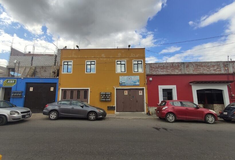 פנסיון Hostal Chocolate Calenda