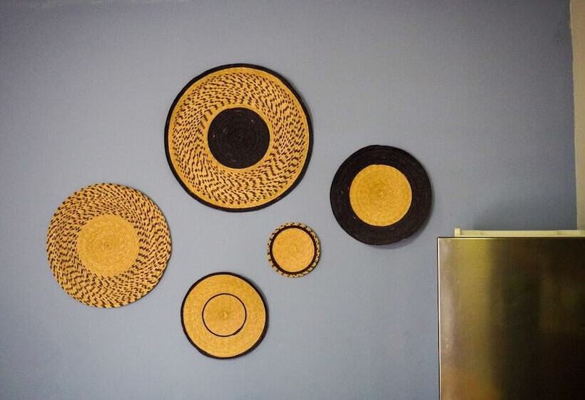 פנסיון Hostal Chocolate Calenda