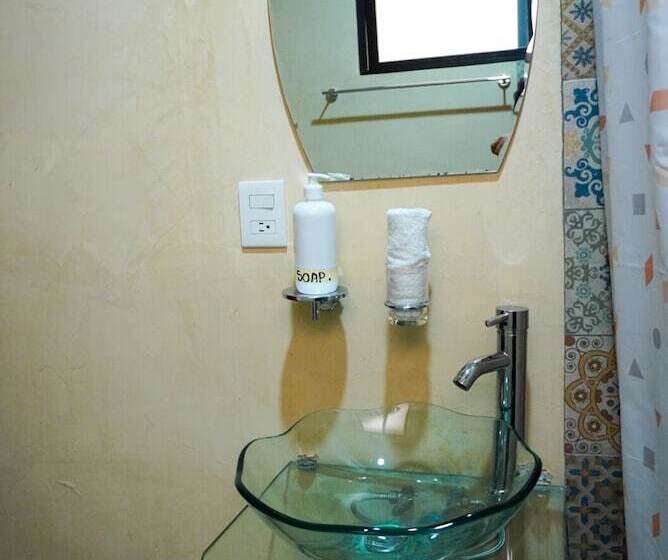 پانسیون Hostal Chocolate Calenda