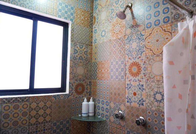 פנסיון Hostal Chocolate Calenda