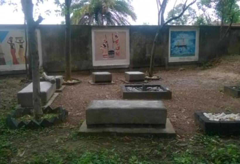 Курорт Abar Aranye