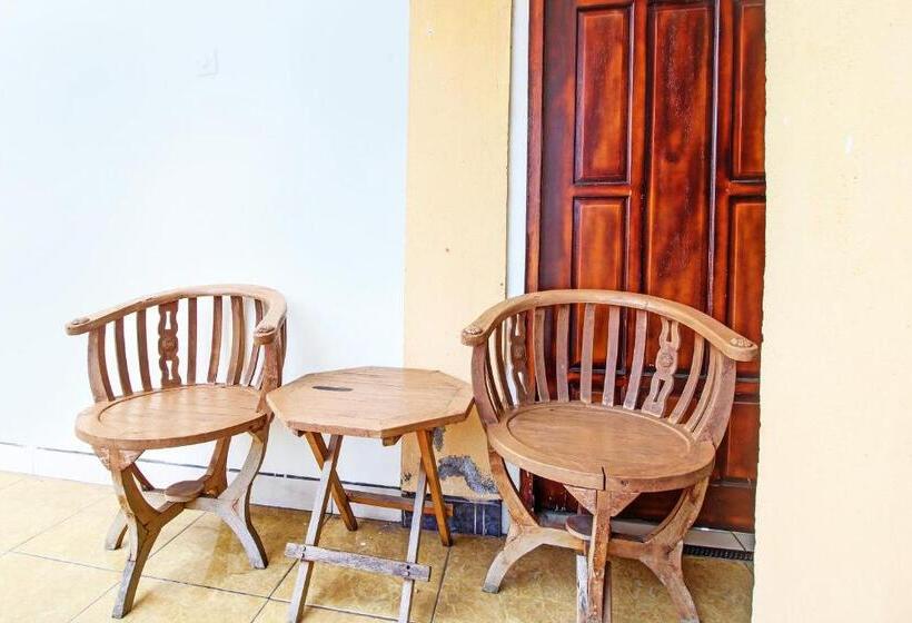 Spot On 92667 Hotel Kopeng Indah 1