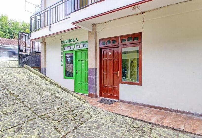 Spot On 92667 Hotel Kopeng Indah 1