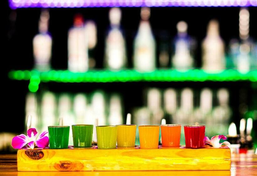 Общежитие Mad Monkey Vang Vieng