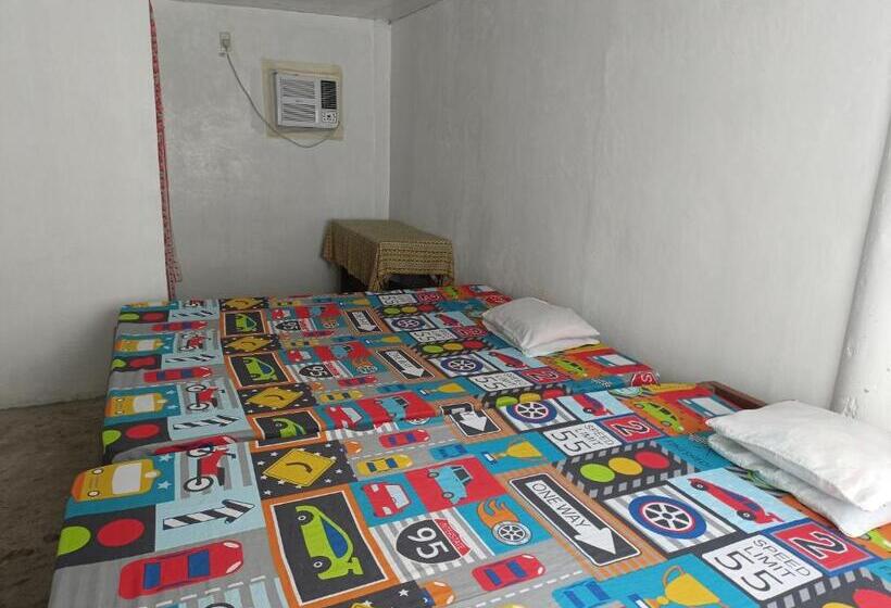 هاستل Magic S Place Beach Resort