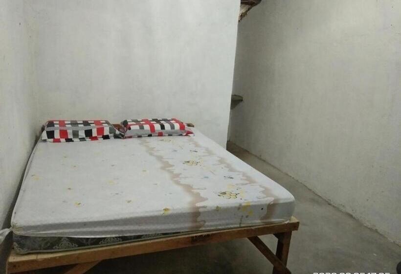 هاستل Magic S Place Beach Resort