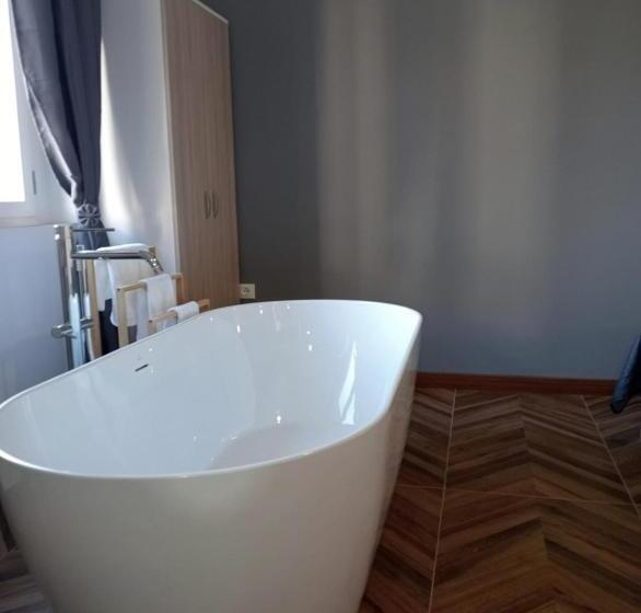 مبيت وإفطار Fraborgo