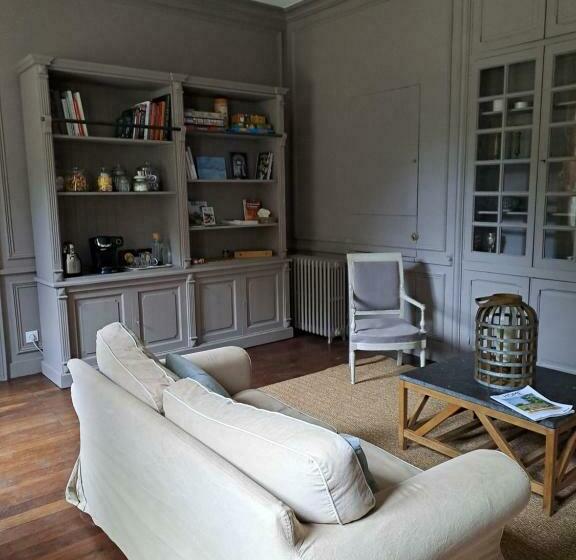 مبيت وإفطار La Maison Pelloquin