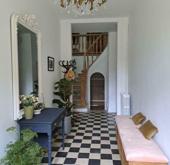 مبيت وإفطار La Maison Pelloquin