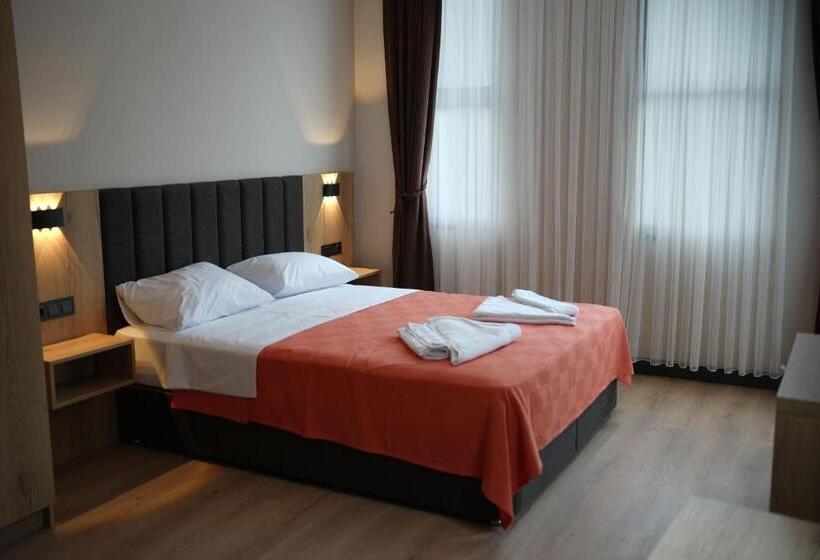 ベッドアンドブレックファースト Mayavera