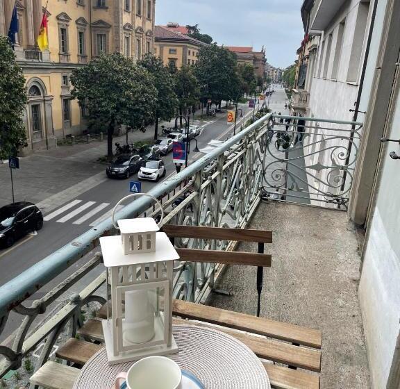 تختخواب و صبحانه Relais Dei Mandorli Suite Centro