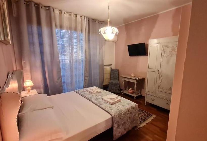 تختخواب و صبحانه Sopra Le Poste