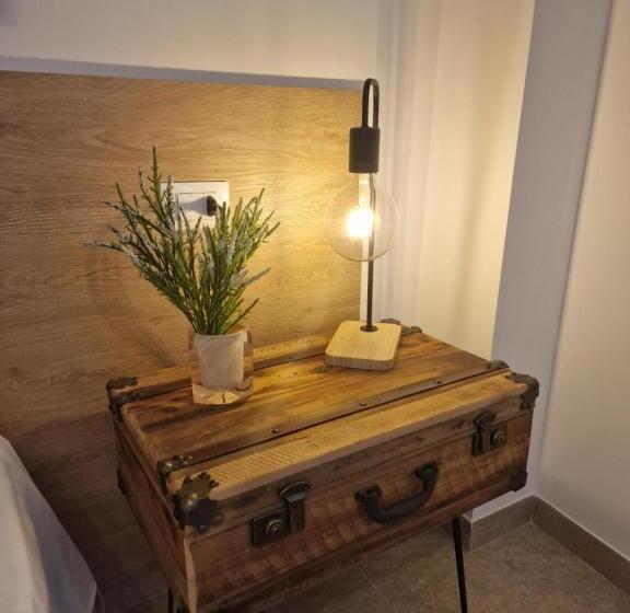 住宿加早餐  The Waves