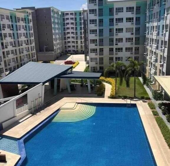 تختخواب و صبحانه Waveside Staycation At Seawind