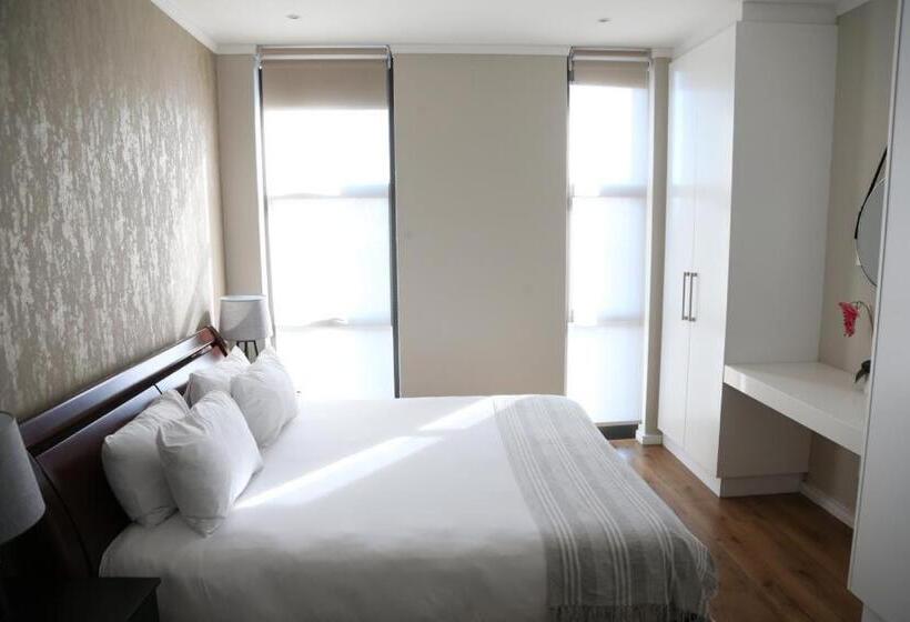 Executive 3 Bed Apartment With Balcony & Executive 2 Bed Apartment In Sandton