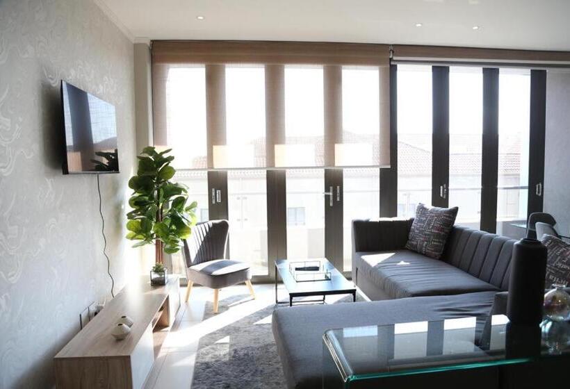 Executive 3 Bed Apartment With Balcony & Executive 2 Bed Apartment In Sandton