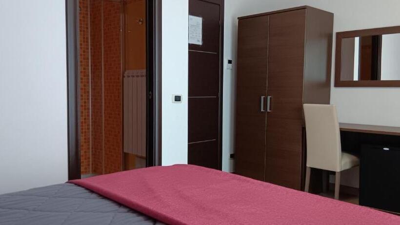 فندق Agriturismo Il Tuccanese Di Russo Gerardo