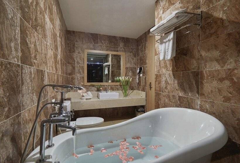 هتل Genuss Tam Dao Hideaway Retreats