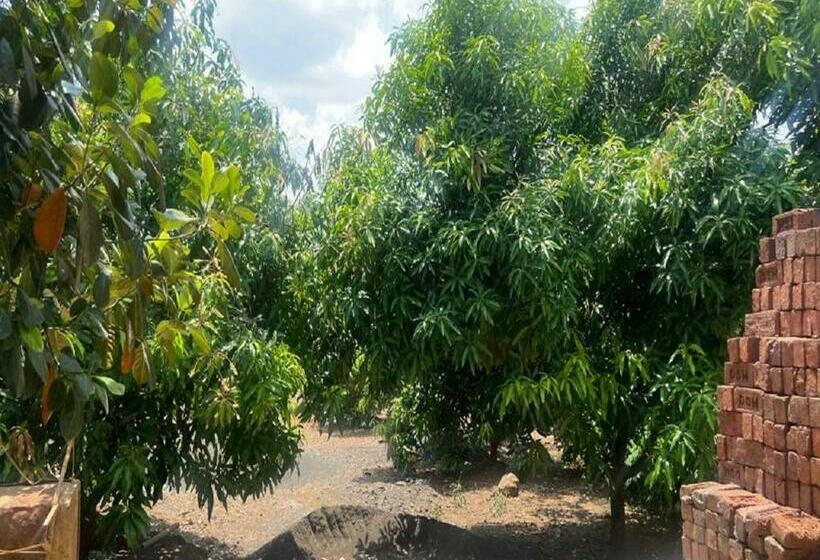 בית מלון כפרי Manav Farm House Karjat