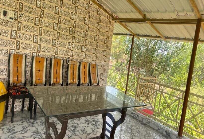 בית מלון כפרי Manav Farm House Karjat