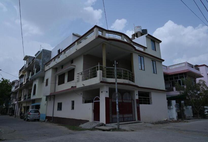 בית מלון כפרי Privyrooms