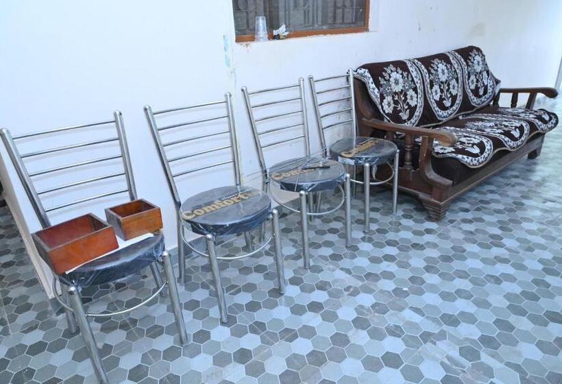 בית מלון כפרי Privyrooms