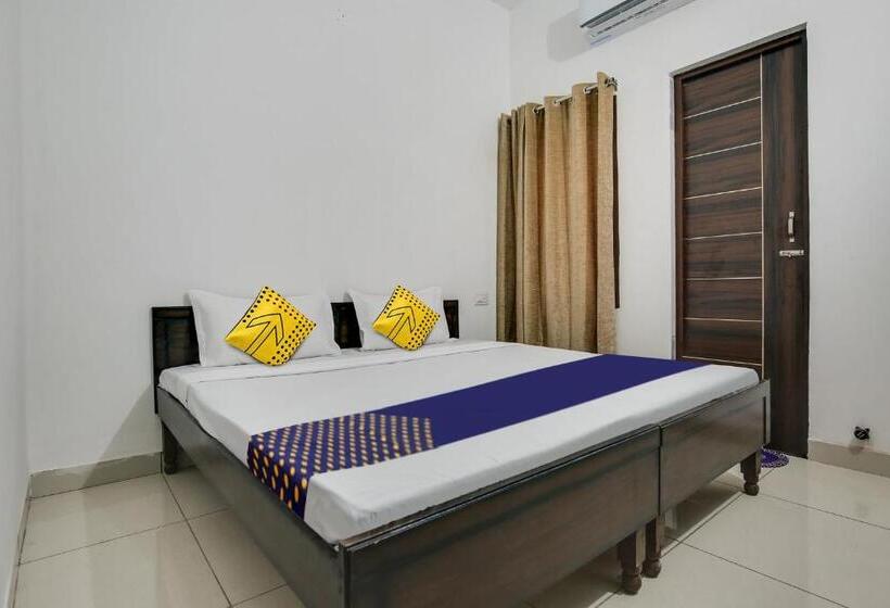 Отель Spot On Ekam Guest House