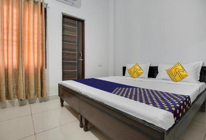 Отель Spot On Ekam Guest House