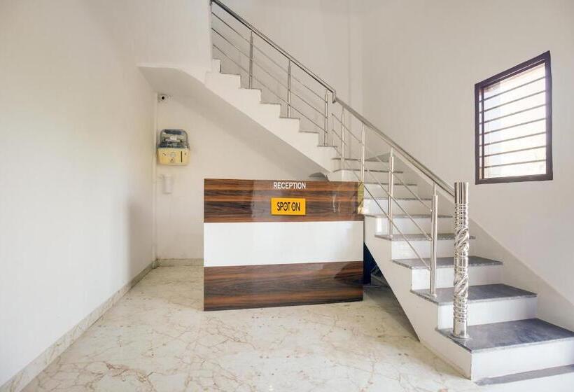 Отель Spot On Ekam Guest House