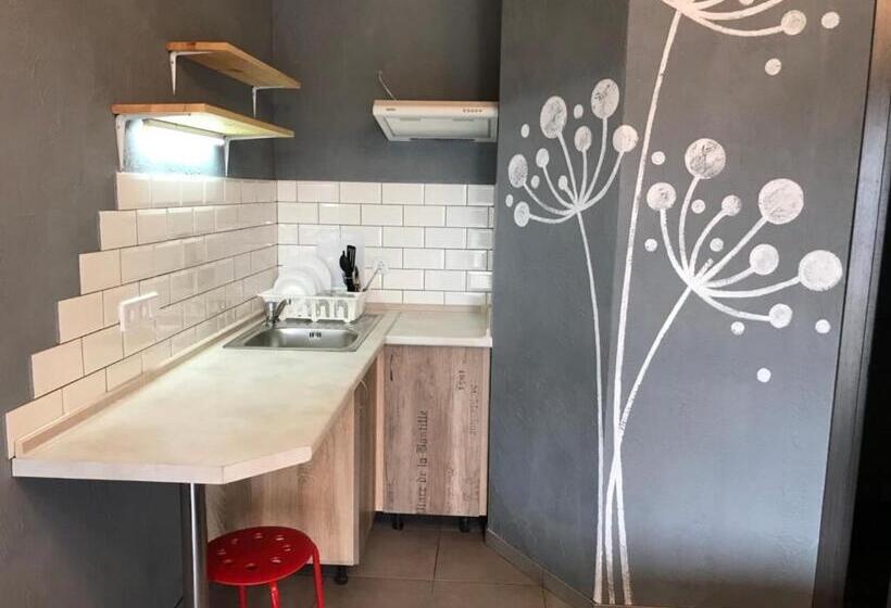 هتل Sunrise Cottage