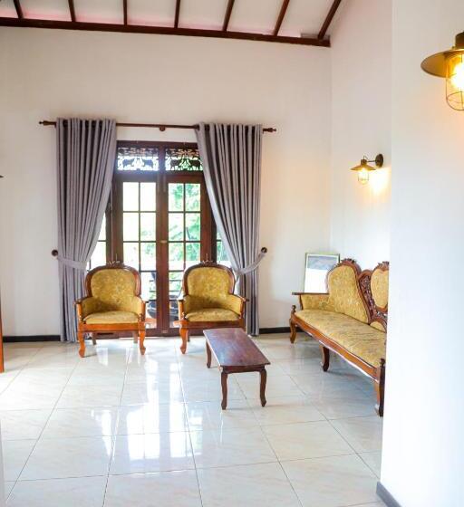 בית מלון כפרי Villana Villa Bentota