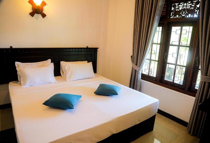 בית מלון כפרי Villana Villa Bentota