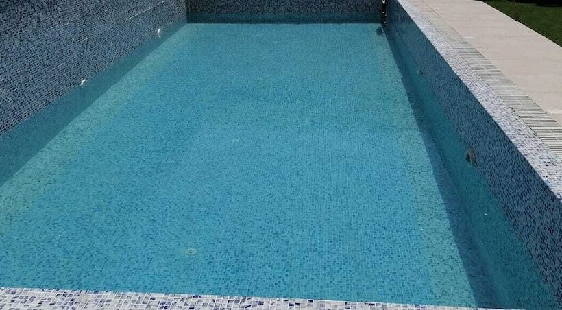 هتل White Luxury Suite