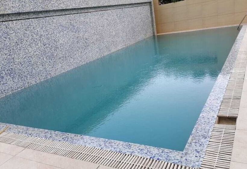 هتل White Luxury Suite