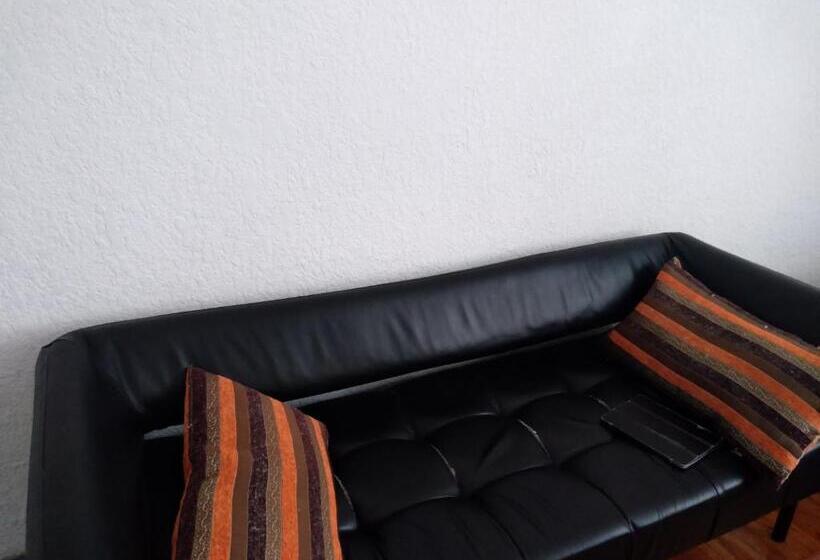 هاستل Bishkek Almaty Stopover