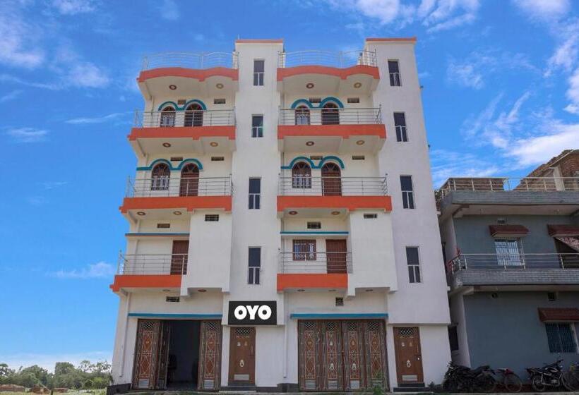 Oyo Flagship 81455 Hotel Rm