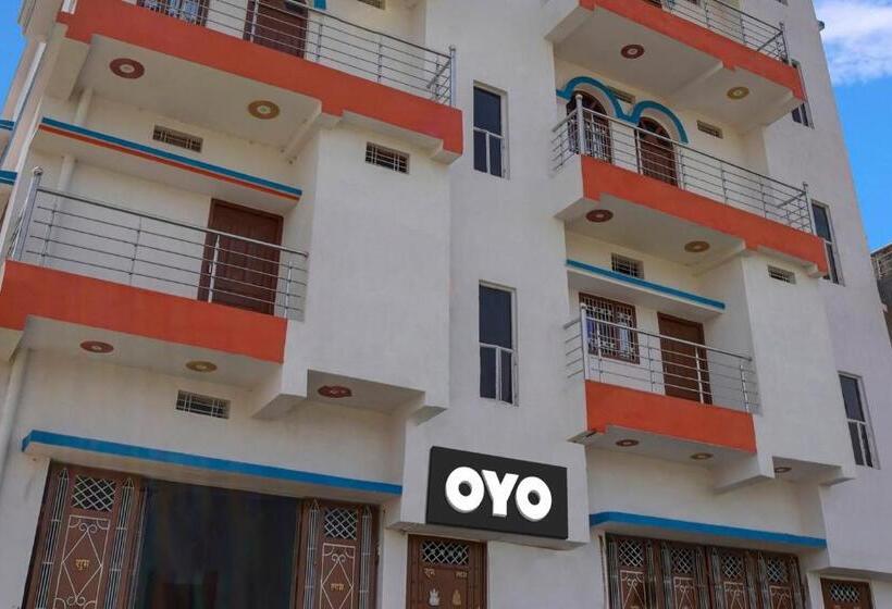 Oyo Flagship 81455 Hotel Rm