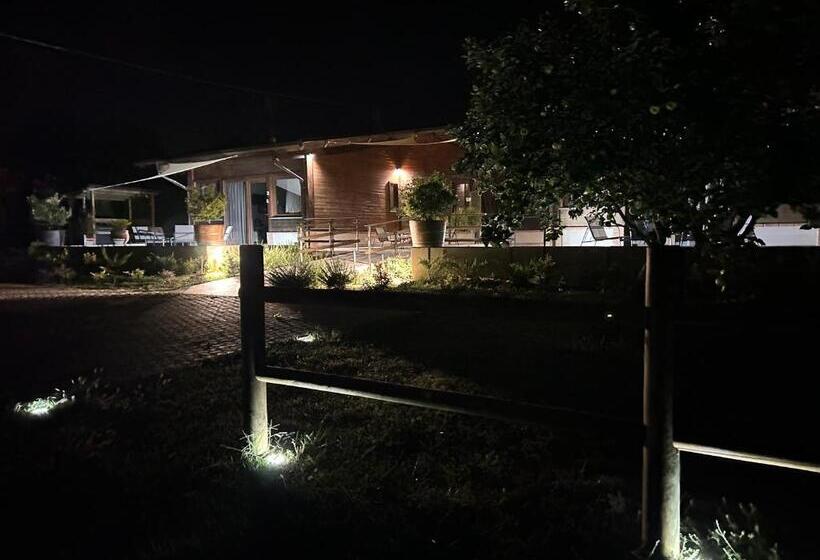 ペンション Casa Mala’