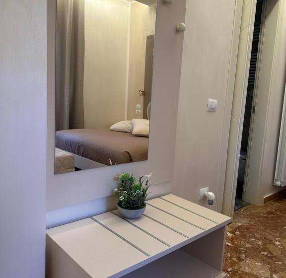 بنسيون Comforthouse Lavilla