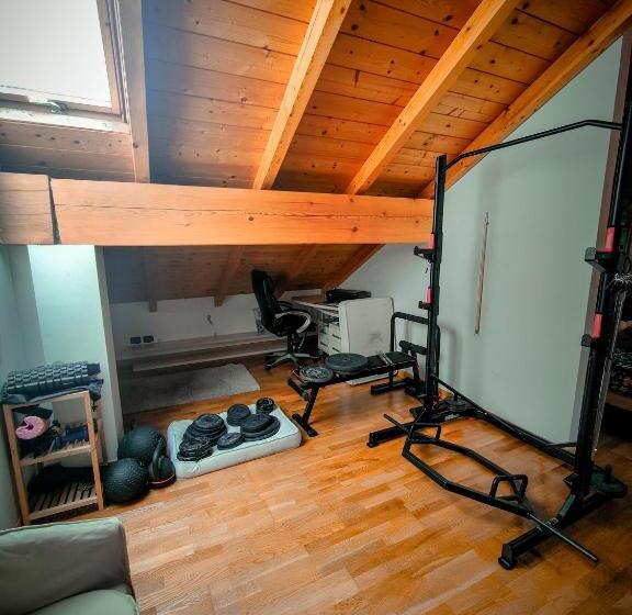 פנסיון Mountain View Hideaway
