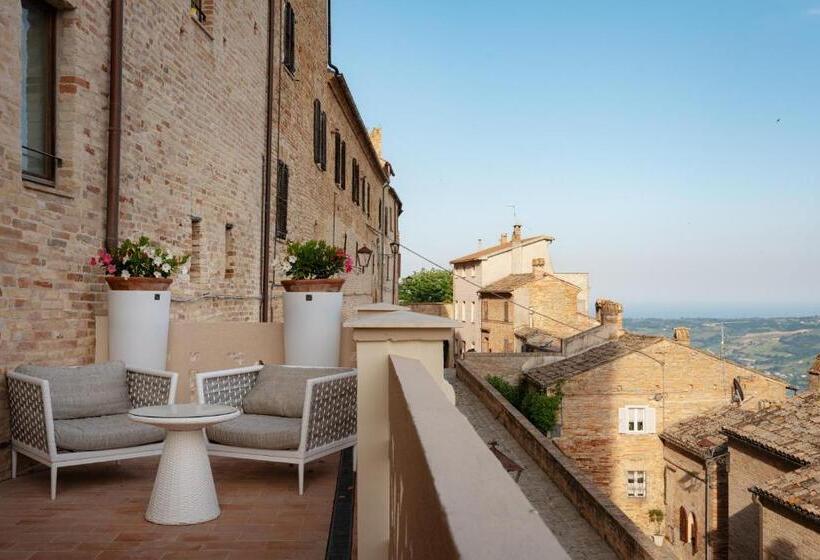 بنسيون Palazzo La Torre