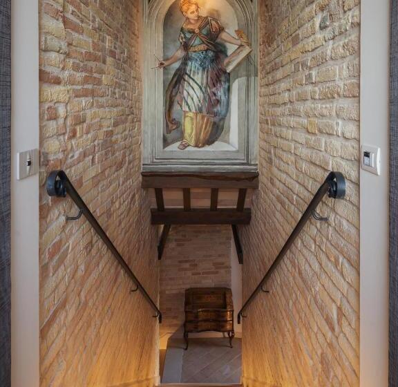 بنسيون Palazzo La Torre