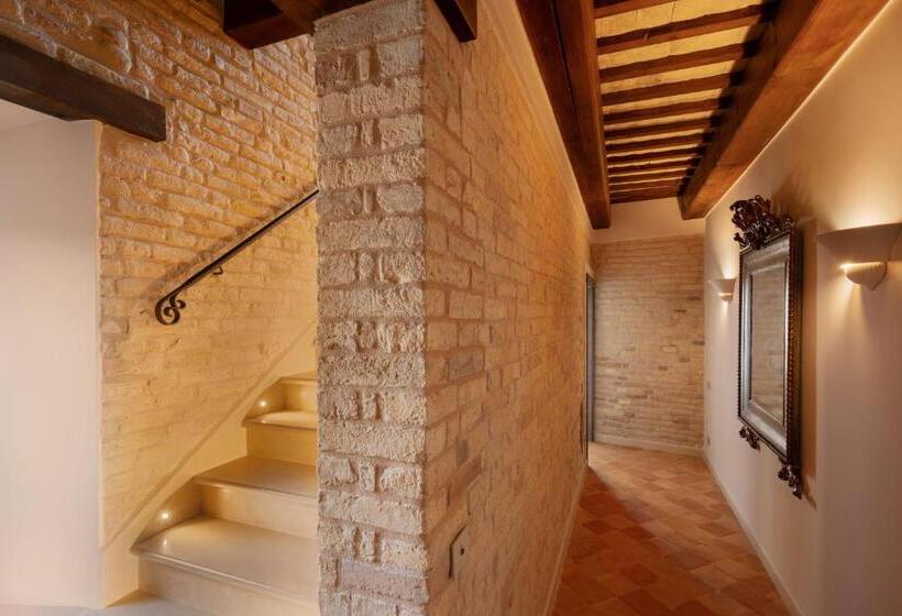 بنسيون Palazzo La Torre